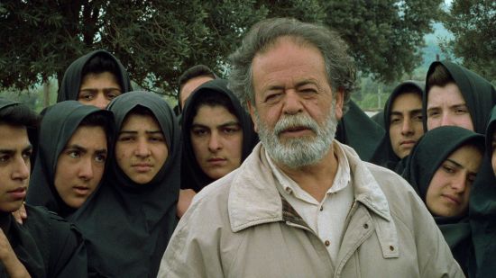 ZEYTİN AĞAÇLARI ALTINDA